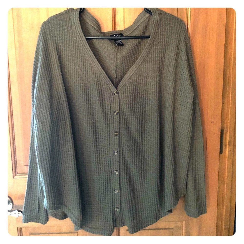 Longsleeved olive colored shirt